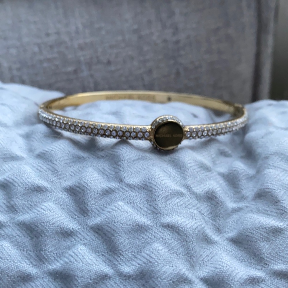 Gold and clear stone bracelet